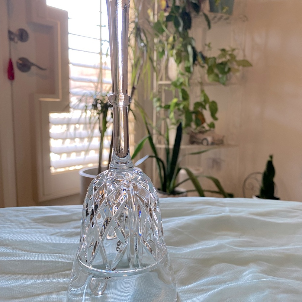 CRYSTAL CUT BELL - Picture 2 of 6